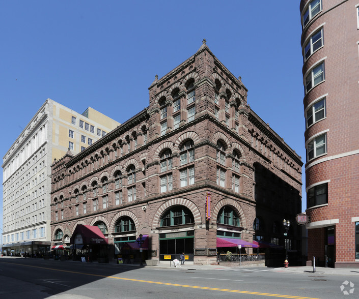 942 Main St, Hartford, CT for lease - Building Photo - Image 3 of 5