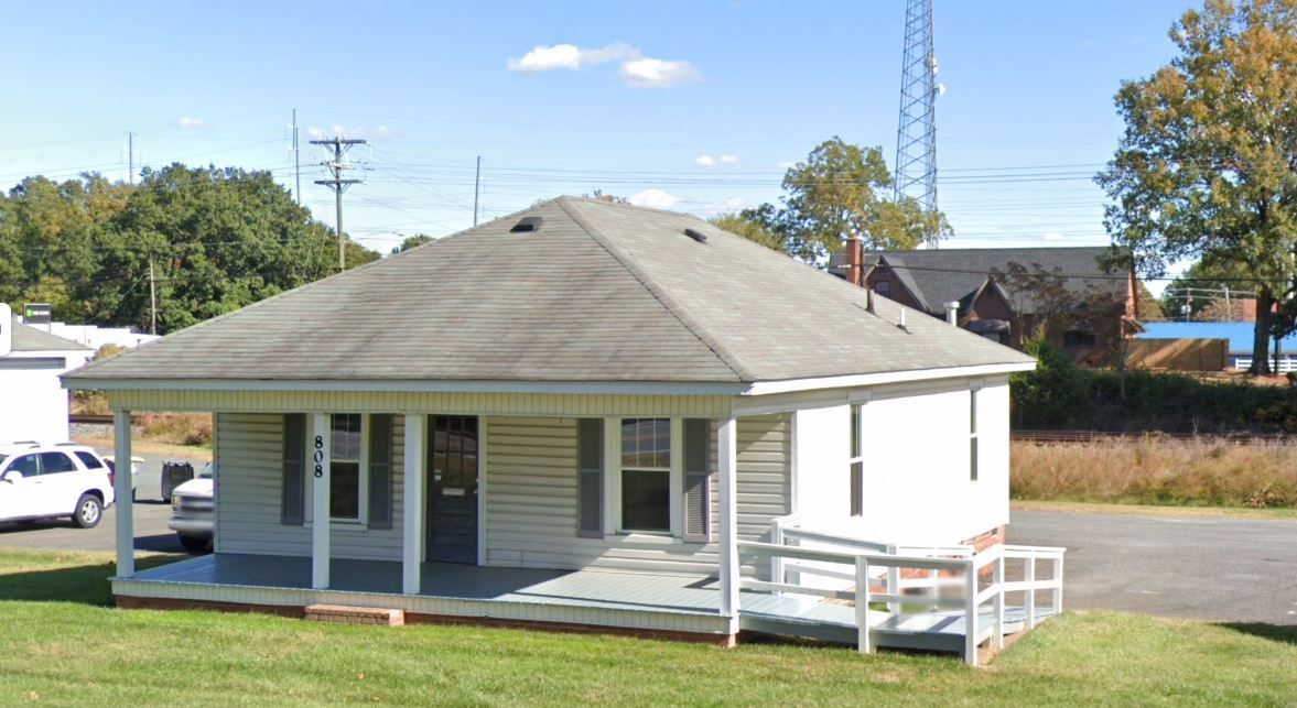 808 N Main St, Kannapolis, NC for lease Primary Photo- Image 1 of 2