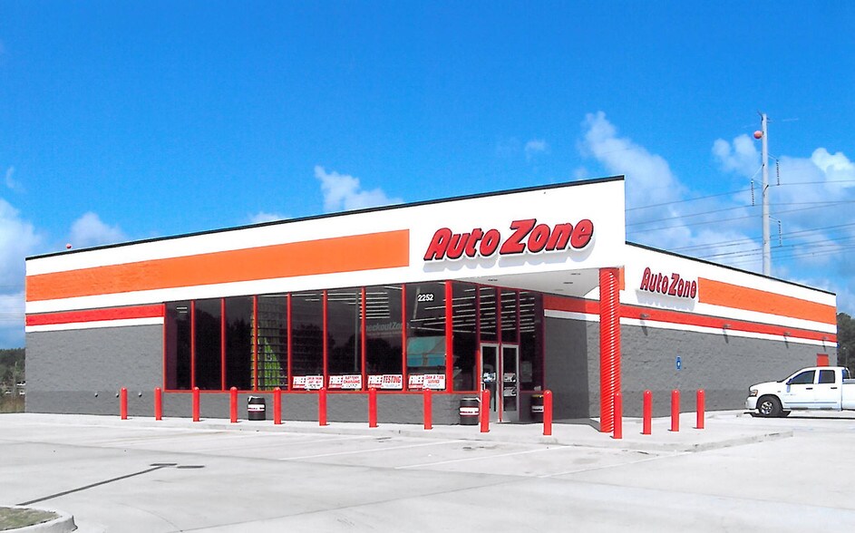 2230 Repsdorph Rd, Seabrook, TX 77586