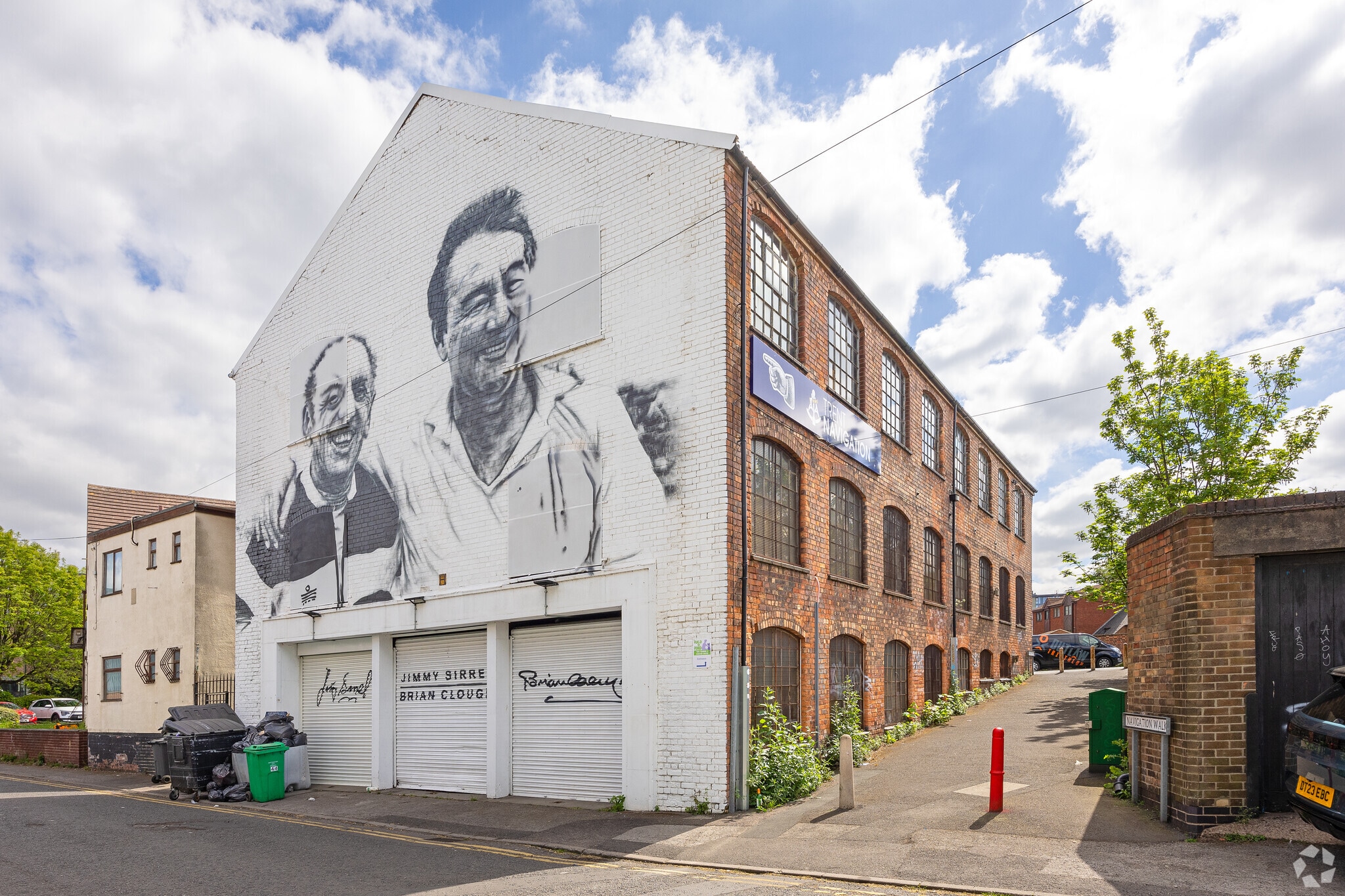 Meadow Ln, Nottingham for sale Primary Photo- Image 1 of 1