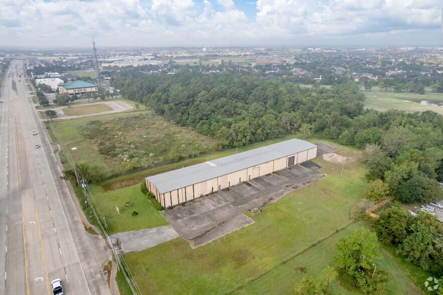 1201 W FM 646 Rd, League City, TX for lease - Aerial - Image 1 of 14