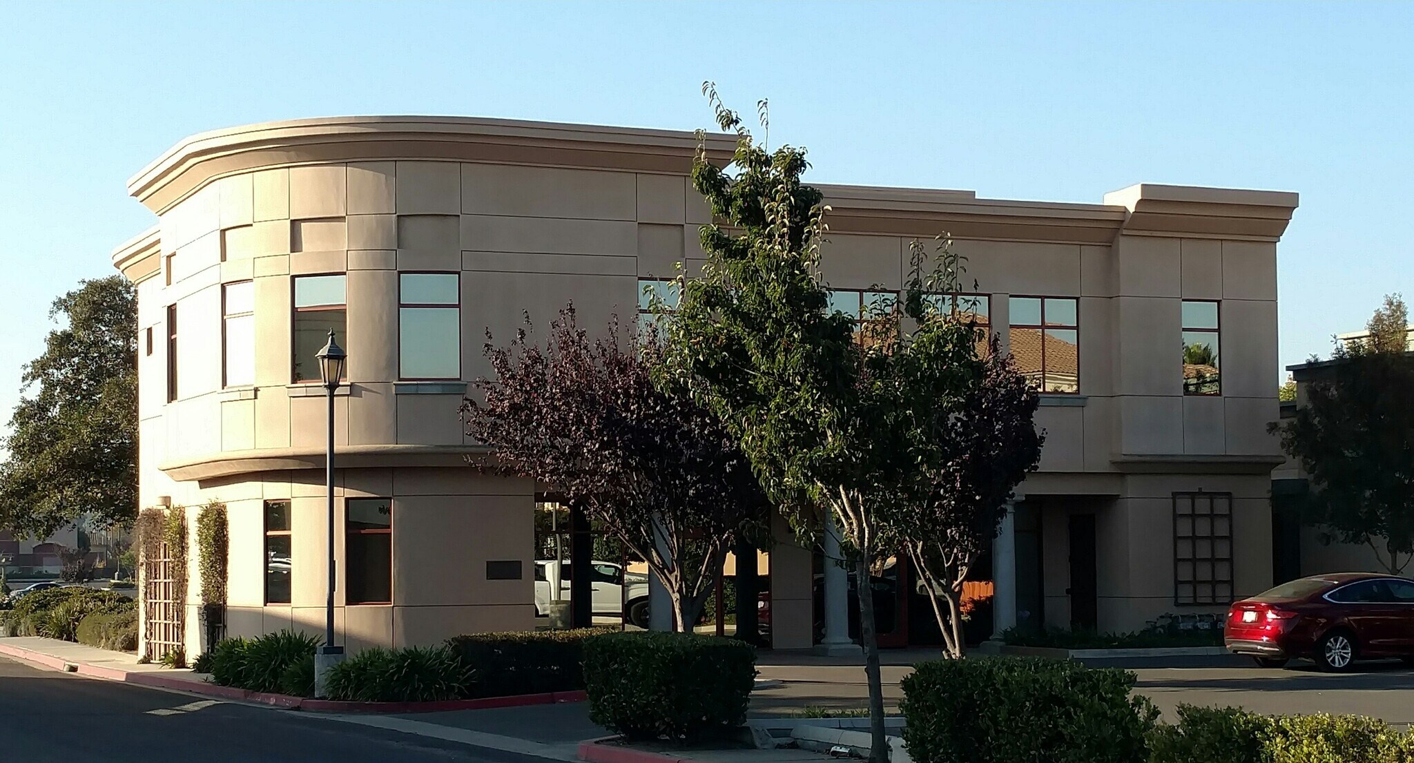 2353 S Broadway, Santa Maria, CA for lease Building Photo- Image 1 of 8