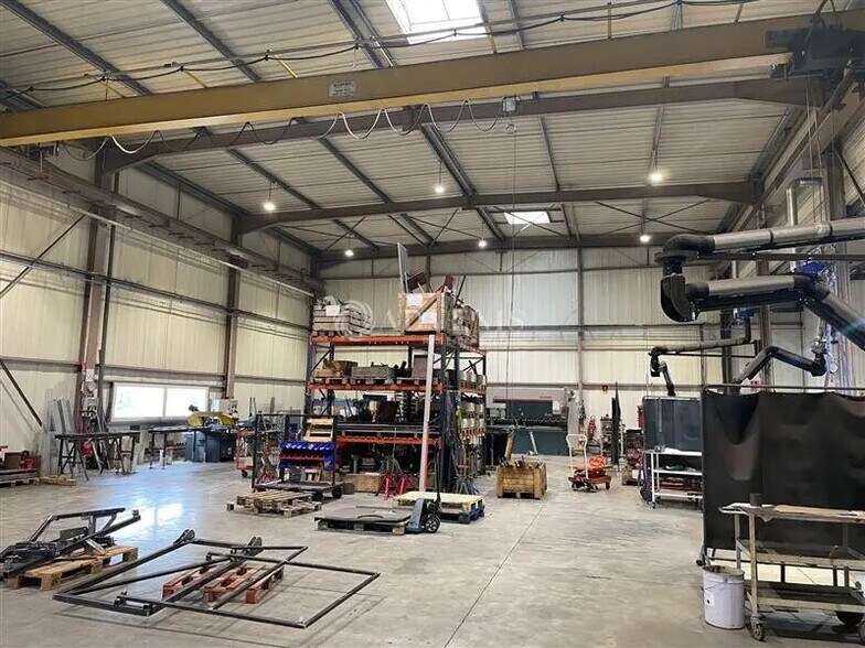 Flex in Blois for lease - Interior Photo - Image 2 of 7