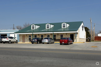 More details for 209 E Walnut St, Tecumseh, OK - Retail for Sale