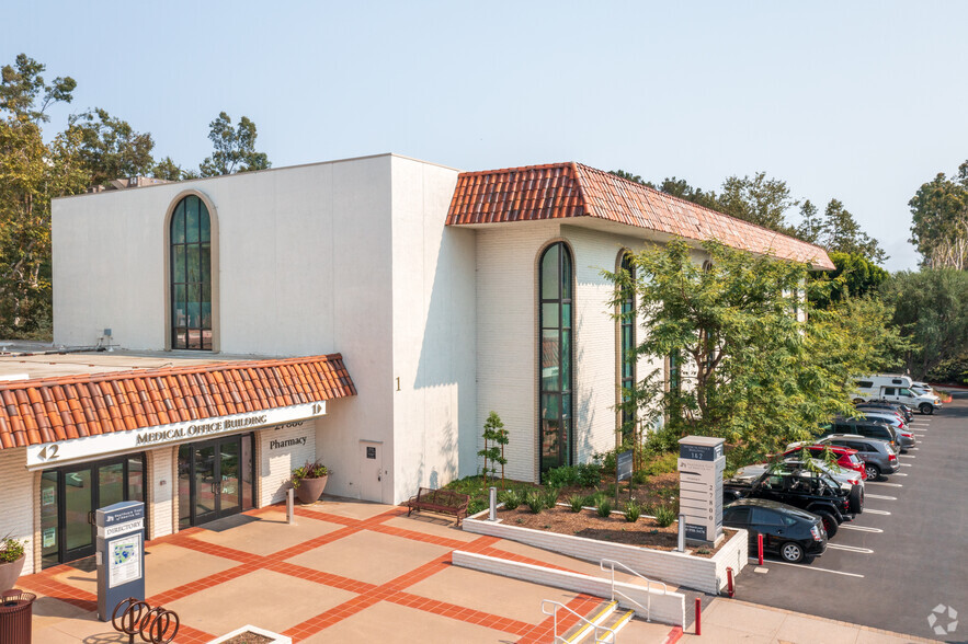 27800 Medical Center Rd, Mission Viejo, CA for lease - Building Photo - Image 1 of 57