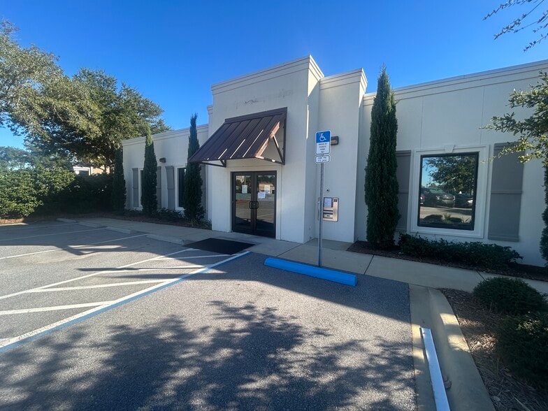 36254 Emerald Coast Pky, Destin, FL for lease - Building Photo - Image 1 of 43