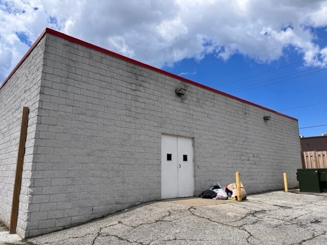 4601 Northfield Rd, North Randall, OH for lease - Building Photo - Image 3 of 6