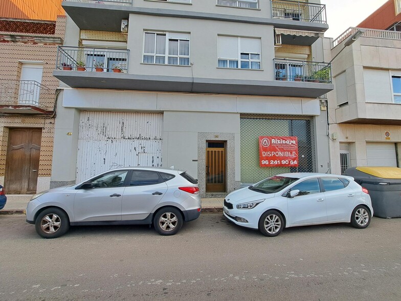 Retail in València for sale - Building Photo - Image 1 of 15