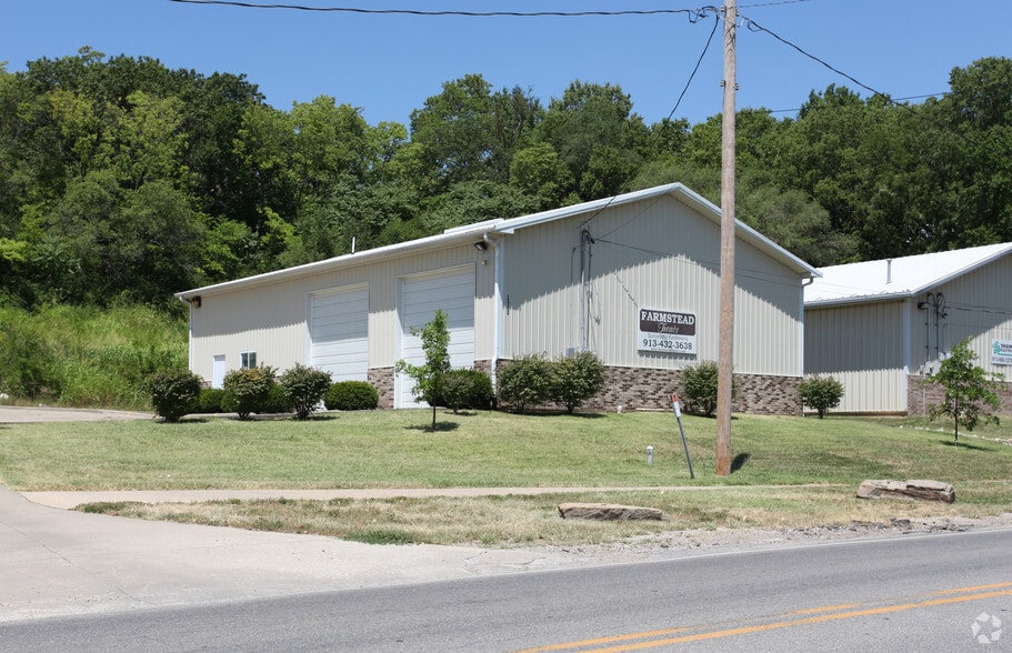 2920 Merriam Ln, Kansas City, KS 66106