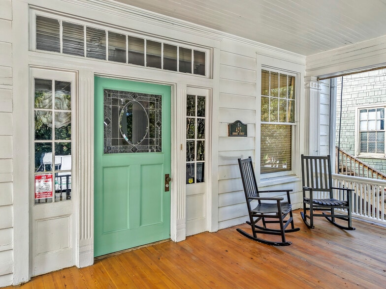 407 Summit St, Winston-Salem, NC for sale - Building Photo - Image 2 of 9