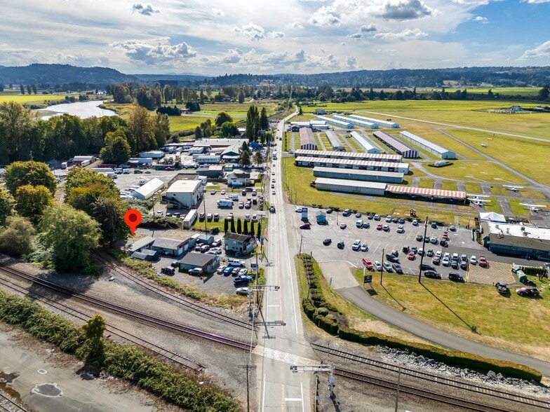 9813 Airport Way, Snohomish, WA for lease - Aerial - Image 2 of 14