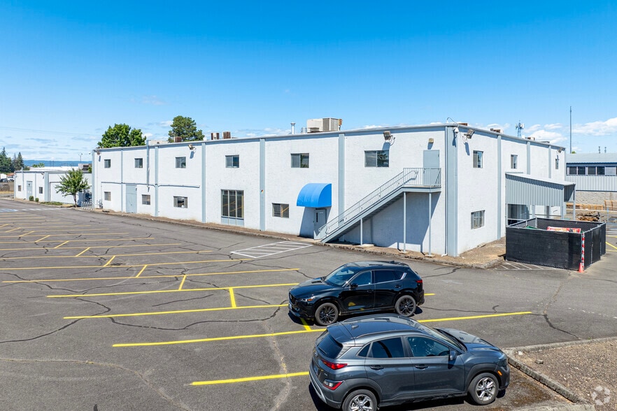 3700 24th Ave, Forest Grove, OR for lease - Building Photo - Image 2 of 15