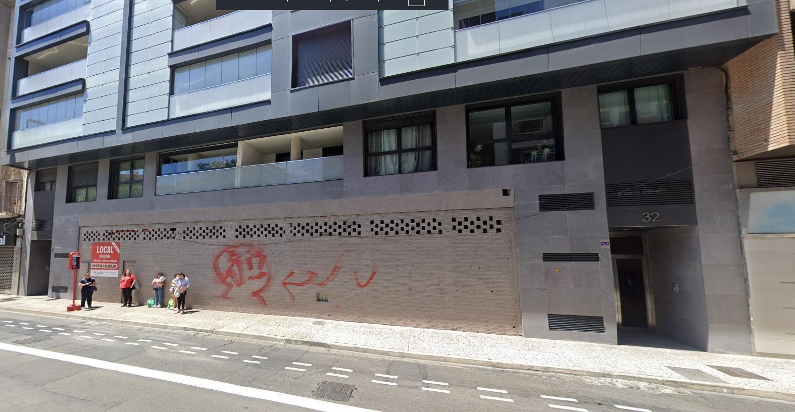 de, 32, Zaragoza, Zaragoza for lease Building Photo- Image 1 of 8