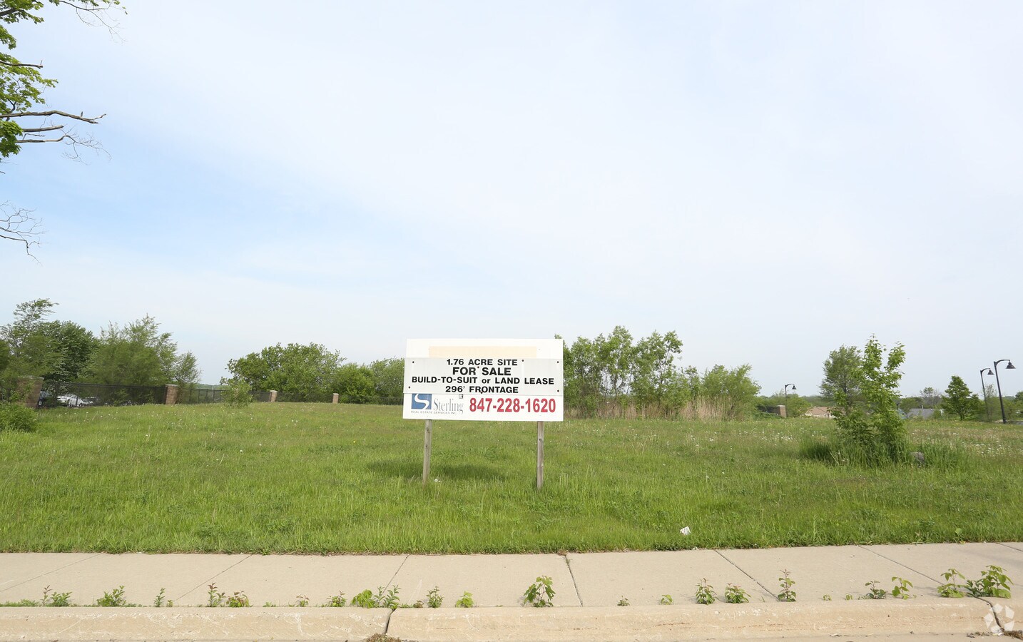 1188 Algonquin Rd, Algonquin, IL 60102