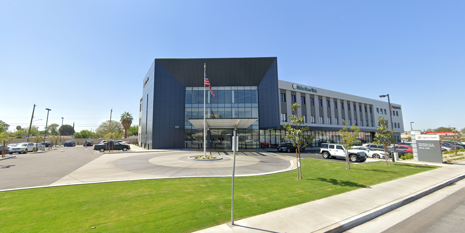 625 34th St, Bakersfield, CA for lease Building Photo- Image 1 of 3