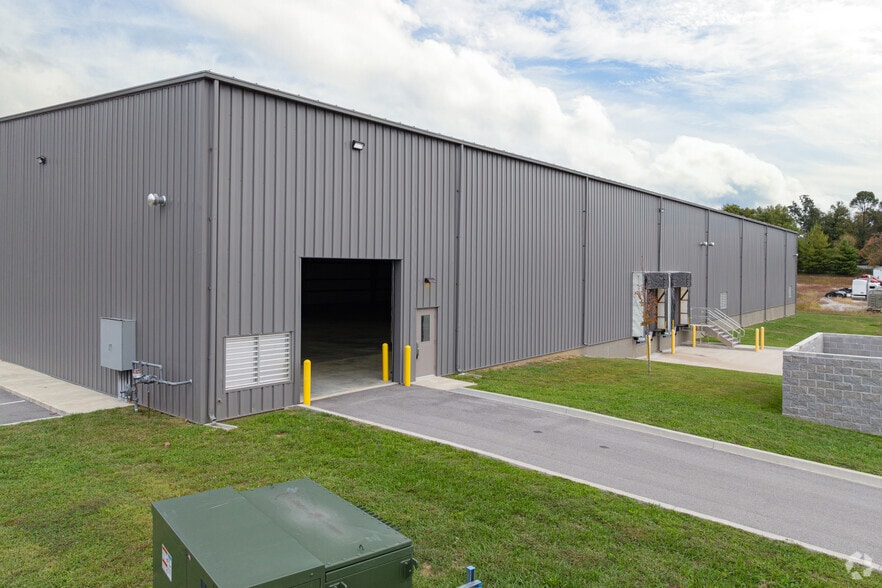 1781 Kitty Hawk Dr, Elizabethtown, KY for sale - Building Photo - Image 3 of 13