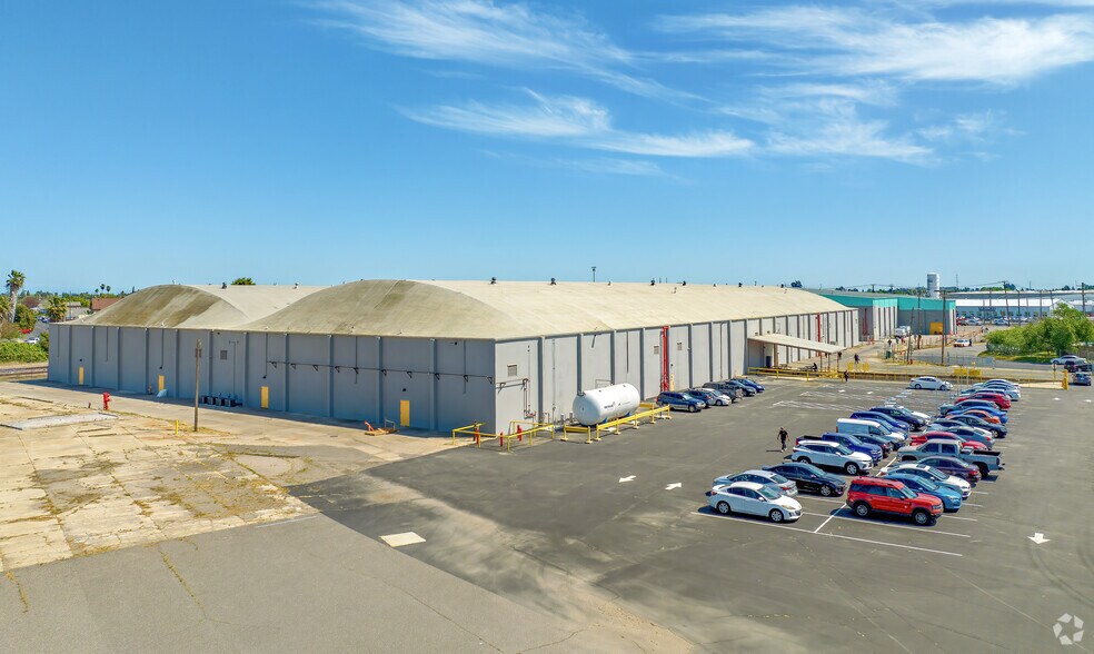2906 Santa Fe St, Riverbank, CA for sale - Primary Photo - Image 1 of 11