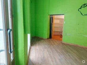 Retail in Segovia, Segovia for lease Interior Photo- Image 2 of 4
