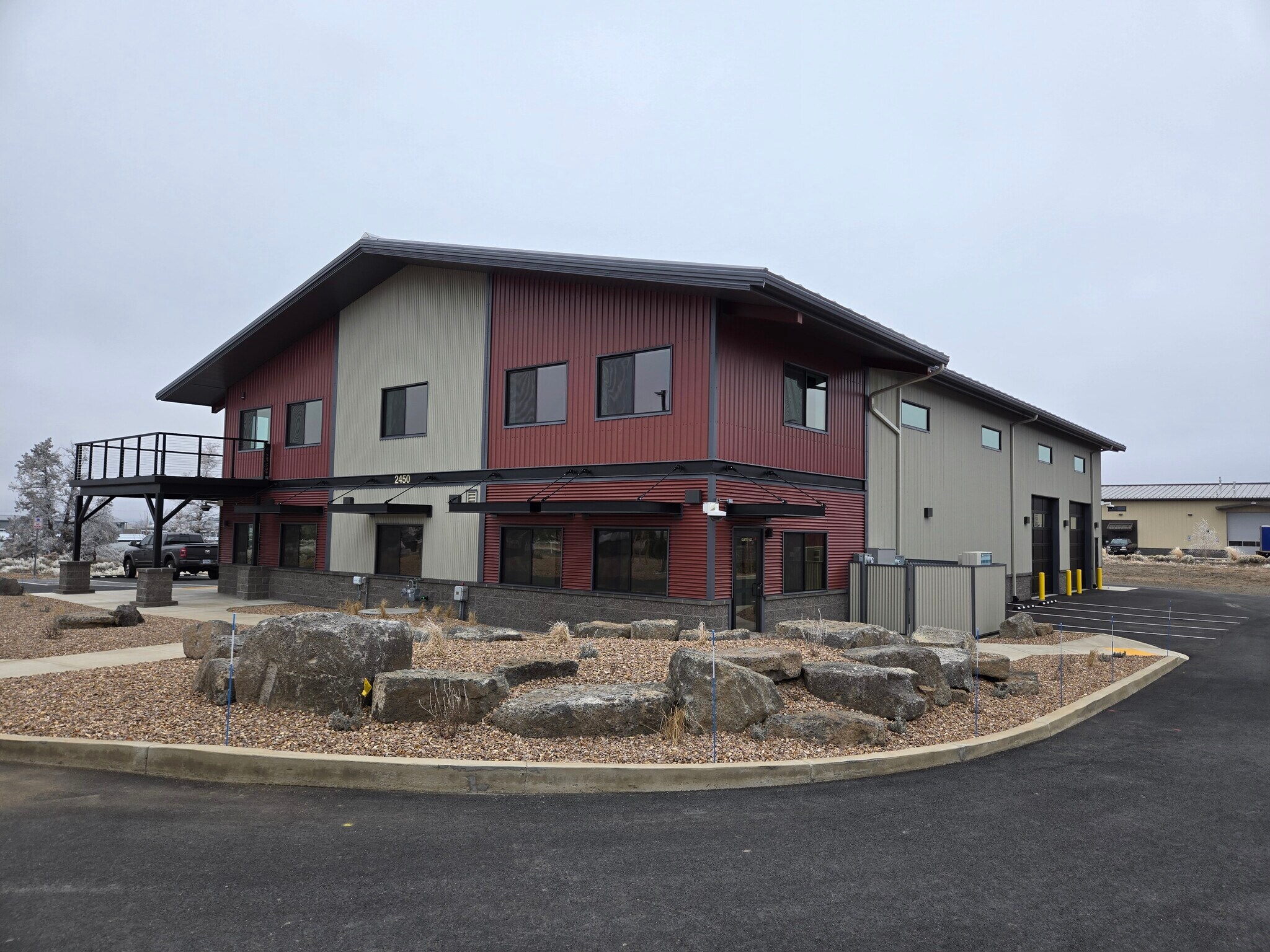 2450 6th St, Redmond, OR for lease Interior Photo- Image 1 of 5