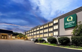 Quality Inn Dayton Airport - Pub