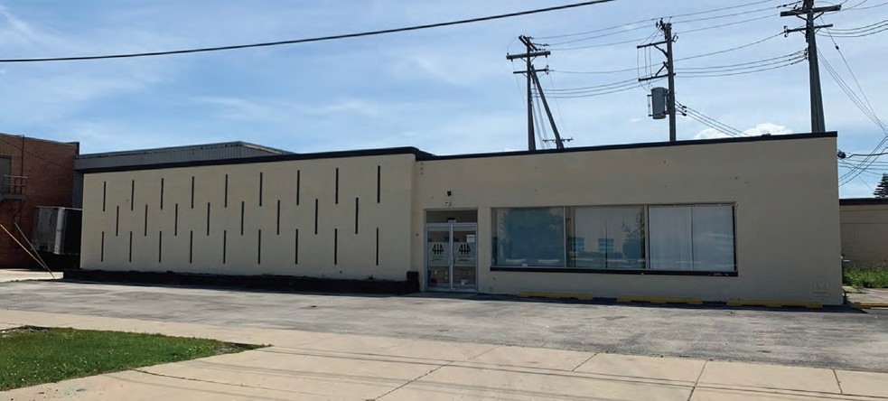 10003 W Carmen Ave, Milwaukee, WI for lease - Building Photo - Image 1 of 2