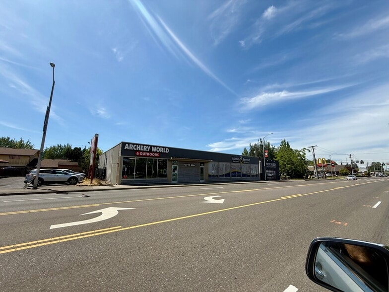 407 W Main St, Battle Ground, WA for lease - Building Photo - Image 1 of 2