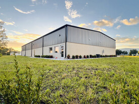 6871 28th St Cir E, Sarasota FL - Warehouse