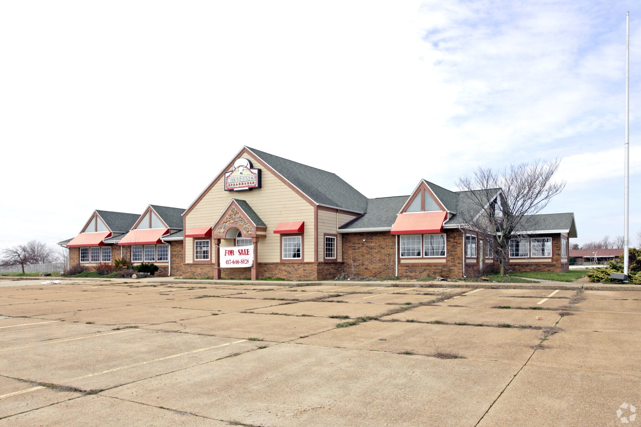 2401 W Tower Rd, Bolivar, MO for sale Primary Photo- Image 1 of 1