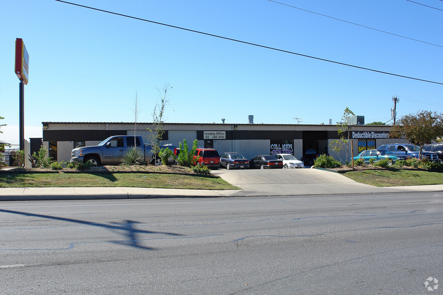 5504-1 Bandera Rd, San Antonio, TX for lease - Building Photo - Image 2 of 26