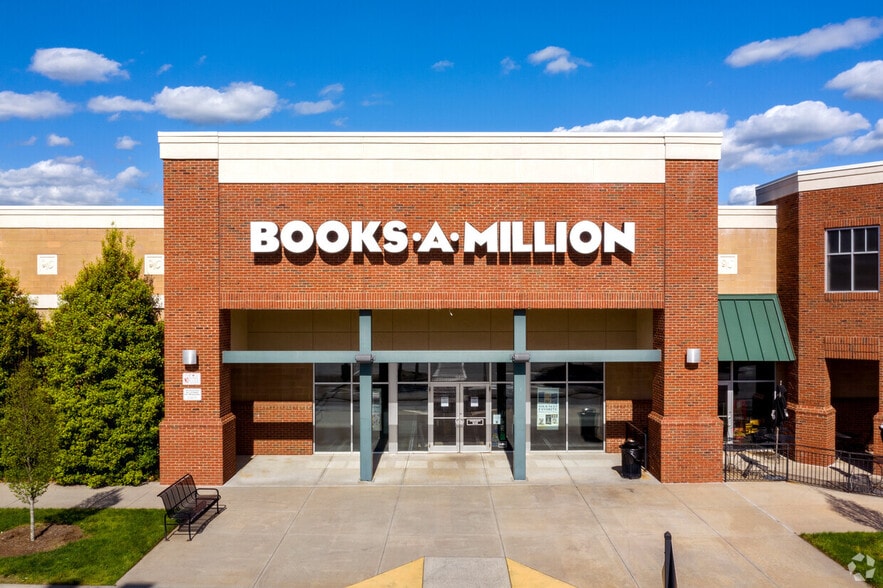 1910 Cinema Drive, Rock Hill, SC for lease - Building Photo - Image 3 of 7