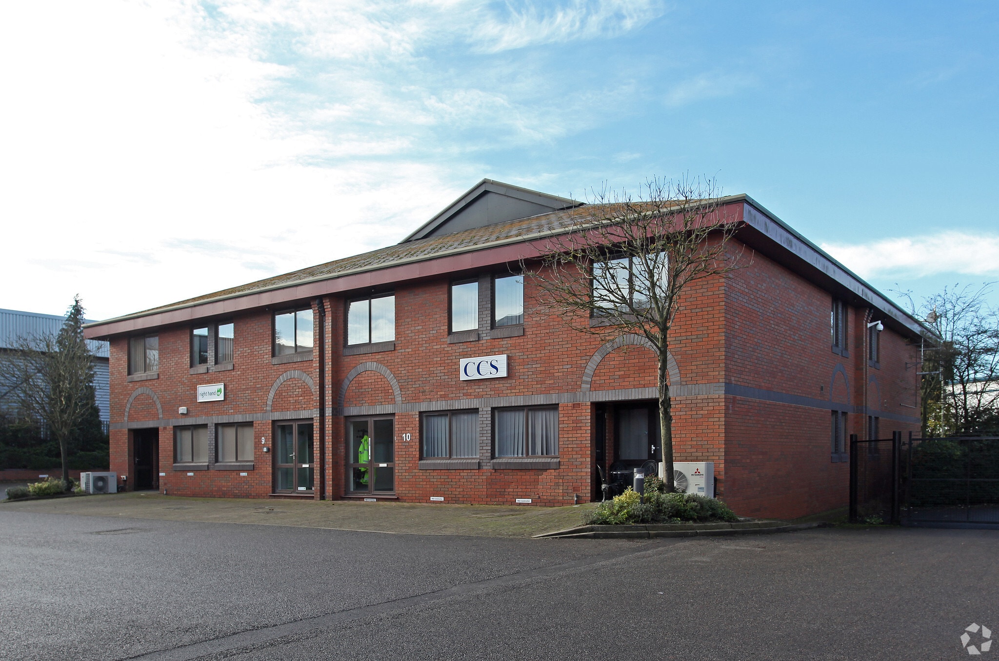 Coronation Rd, High Wycombe for sale Primary Photo- Image 1 of 1