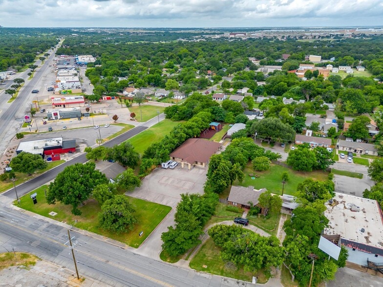 905 Roberts Cut Off Rd, River Oaks, TX for sale - Aerial - Image 2 of 38