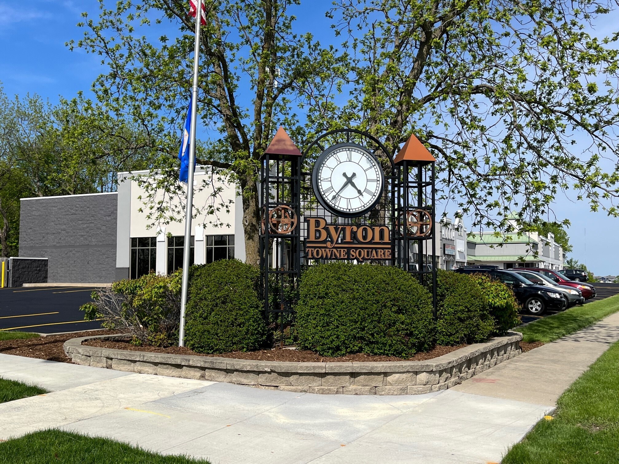 1067 4th St NE, Byron, MN 55920 Byron Towne Square
