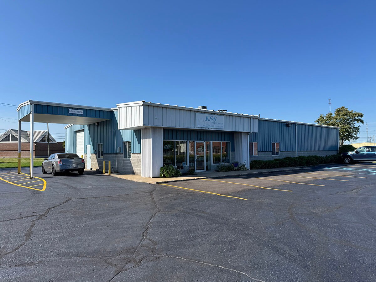 208 E Sample St, South Bend, IN for sale Building Photo- Image 1 of 1