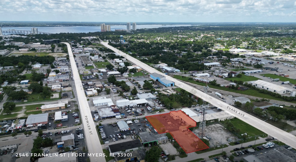 2546 Franklin St, Fort Myers, FL for sale - Aerial - Image 1 of 9