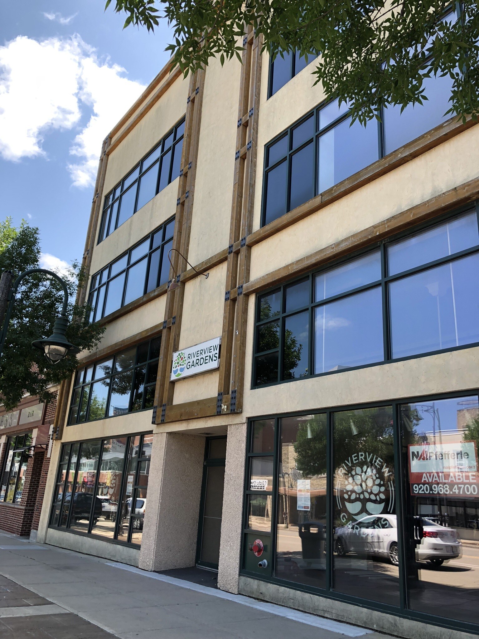 513 W College Ave, Appleton, WI, 54911 Office Space For Lease