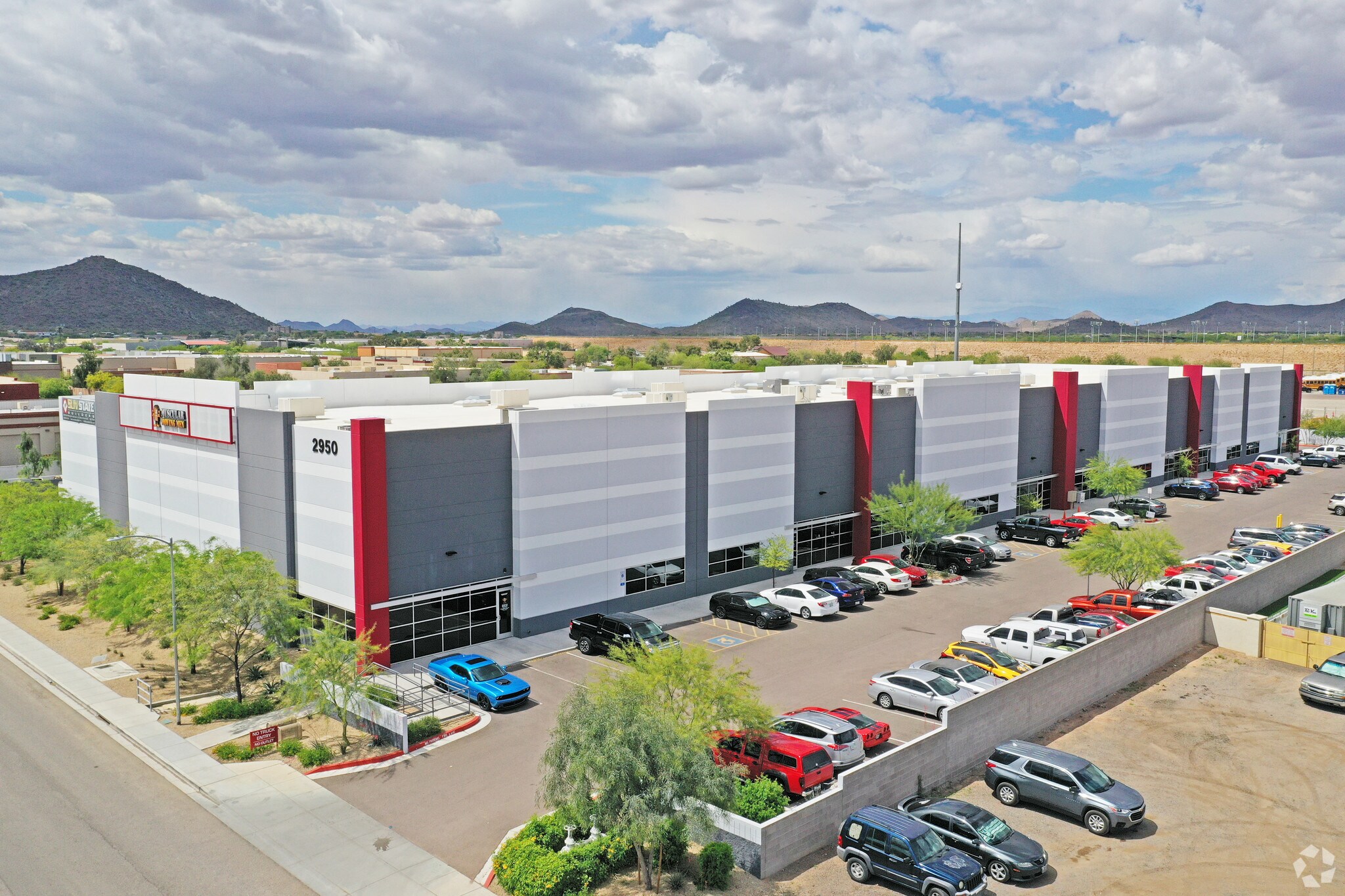 2950 E Mohawk Ln, Phoenix, AZ for sale Primary Photo- Image 1 of 1