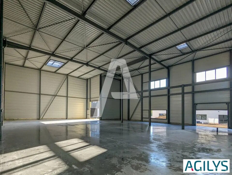 Flex in Ollainville for sale Interior Photo- Image 1 of 8