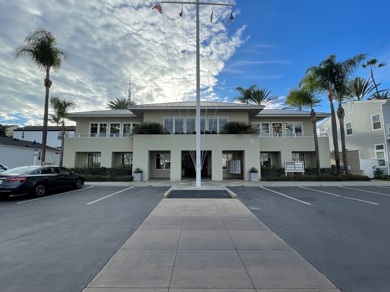 717 Lido Park Dr, Newport Beach, CA for lease - Building Photo - Image 2 of 6