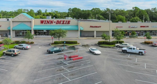 2950 9th St SW, Vero Beach, FL for lease Primary Photo- Image 1 of 5
