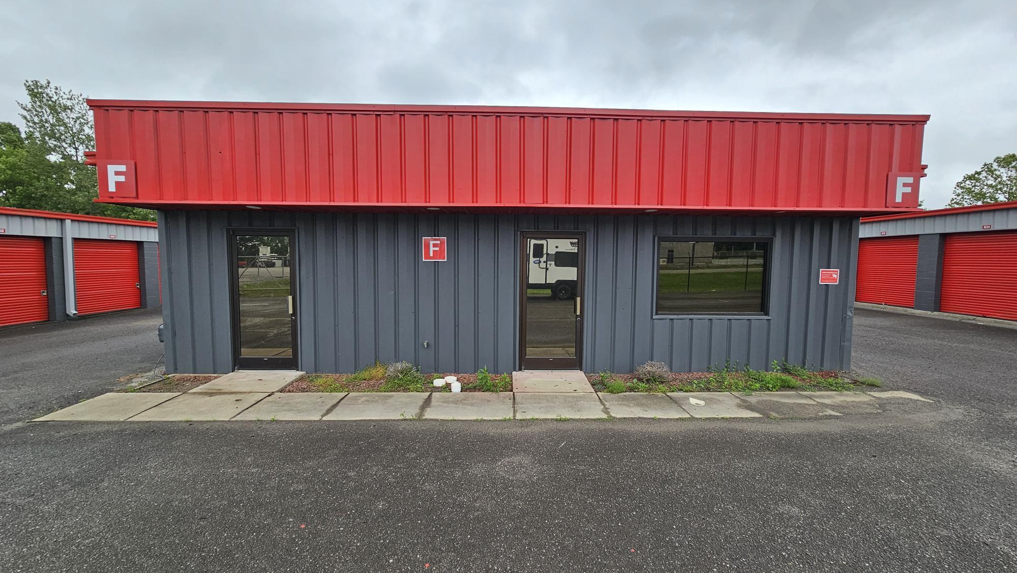 813 N Broadway, Portland, TN for lease Building Photo- Image 1 of 6
