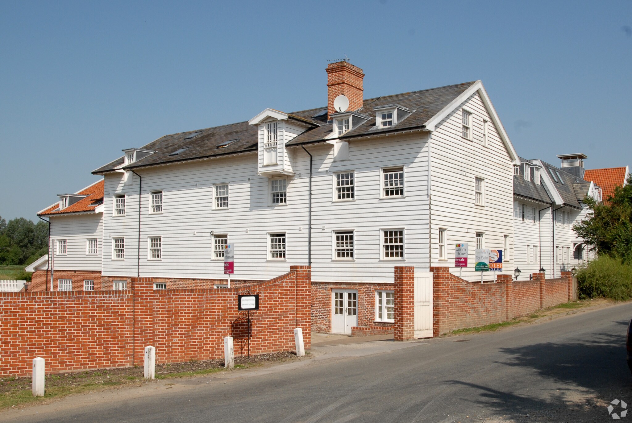 Paper Mill Ln, Ipswich for sale Primary Photo- Image 1 of 1