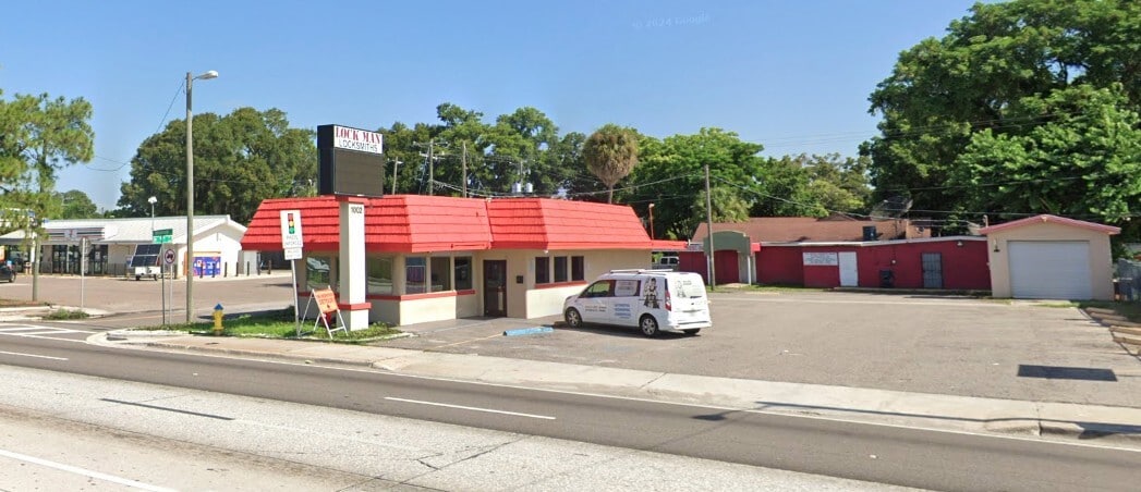 1002 E Hillsborough Ave, Tampa, FL for lease Building Photo- Image 1 of 11