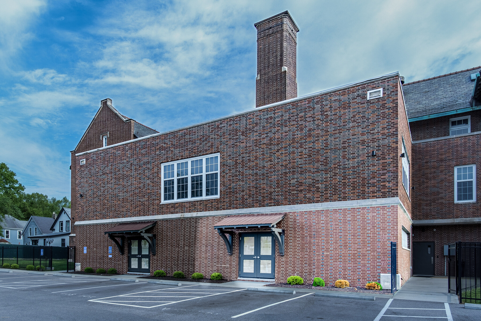 7135 Canterbury Ave, Saint Louis, MO for lease Building Photo- Image 1 of 18