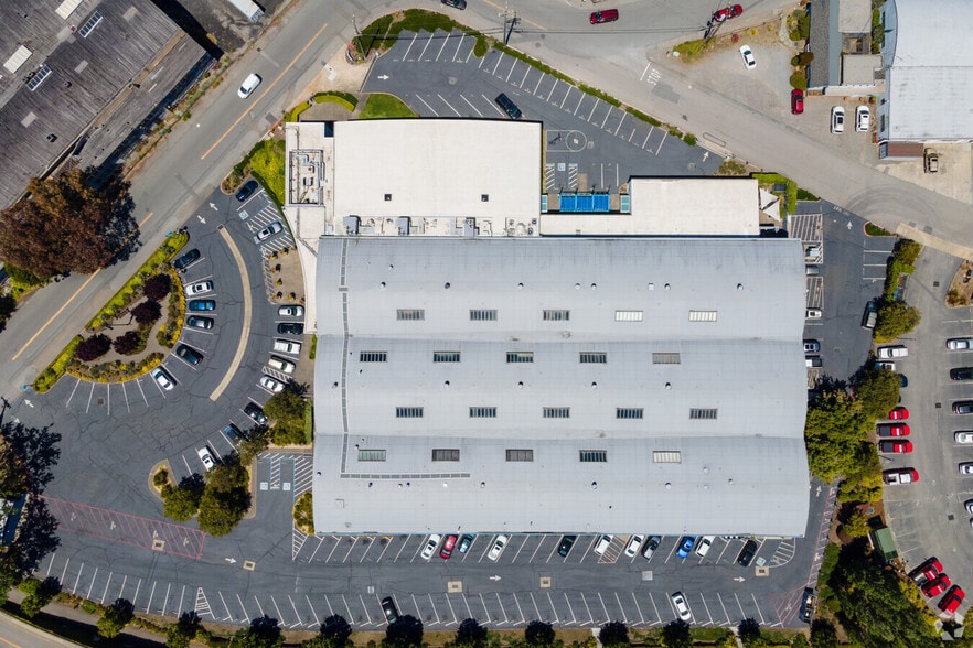 10-20 Liberty Ship Way, Sausalito, CA for lease - Building Photo - Image 3 of 15