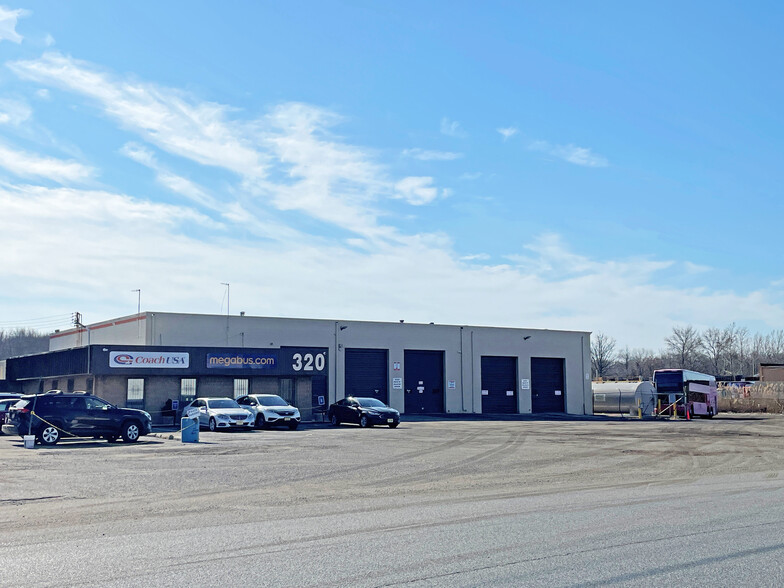 320 Borelli Blvd, Paulsboro, NJ for lease - Building Photo - Image 1 of 6