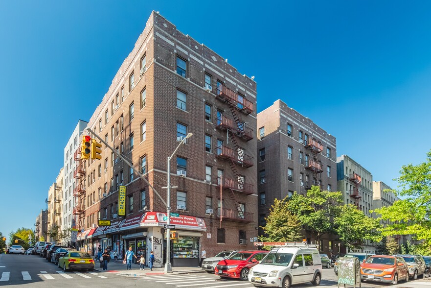 2377 Creston Ave, Bronx, NY for sale - Building Photo - Image 2 of 18