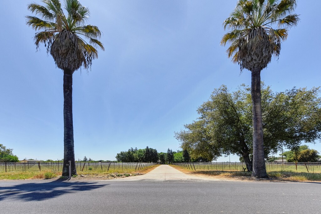 4240 E Acampo Rd, Acampo, CA for sale Building Photo- Image 1 of 1