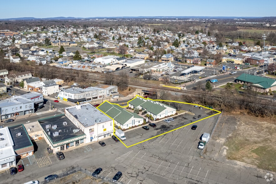 17-19 S Main St, Manville, NJ for lease - Building Photo - Image 2 of 66