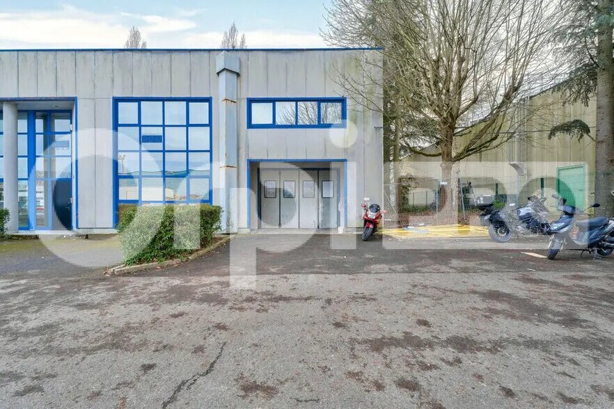 Flex in Pontault-Combault for lease - Building Photo - Image 3 of 6